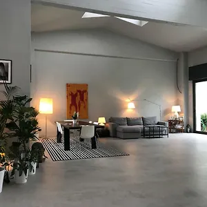 loft-navigli-with-private-garden.it-lombardy.com/